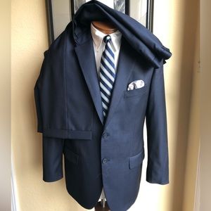 Joseph Abboud Super 120s Wool 2 Piece Dark Gray Pinstripe 42R Slacks W36” L29”